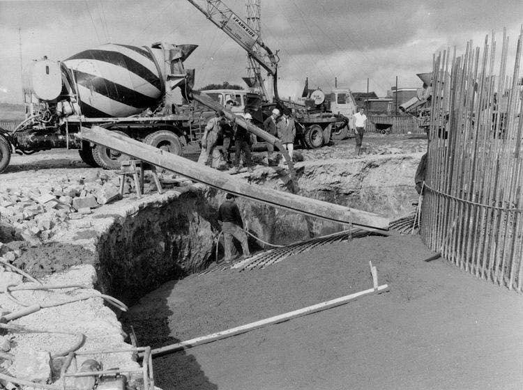 Laying Concrete At Emley Mast